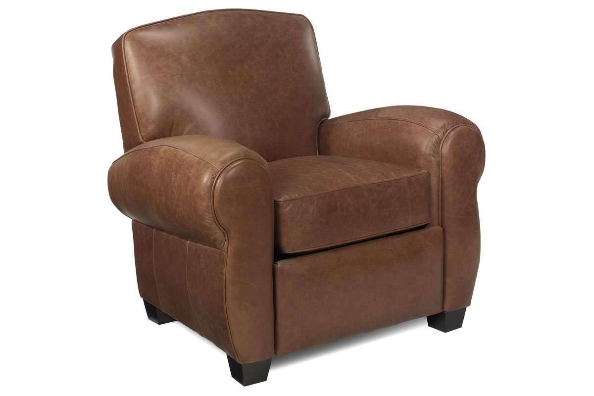 https://www.clubfurniture.com/cdn/shop/products/leather-recliner-sebastian-traditional-leather-reclining-club-chair-1938130075697.jpg?v=1537027250